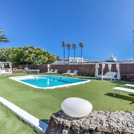 New Lanzasuites Villa