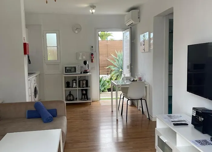 New Lanzasuites Villa