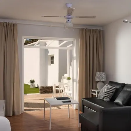 New Lanzasuites Villa *