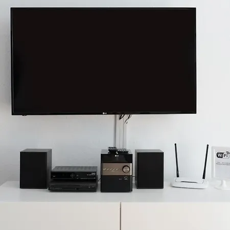 New Lanzasuites Villa