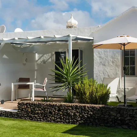 Βίλα New Lanzasuites