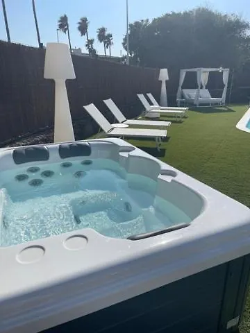 New Lanzasuites Playa Blanca