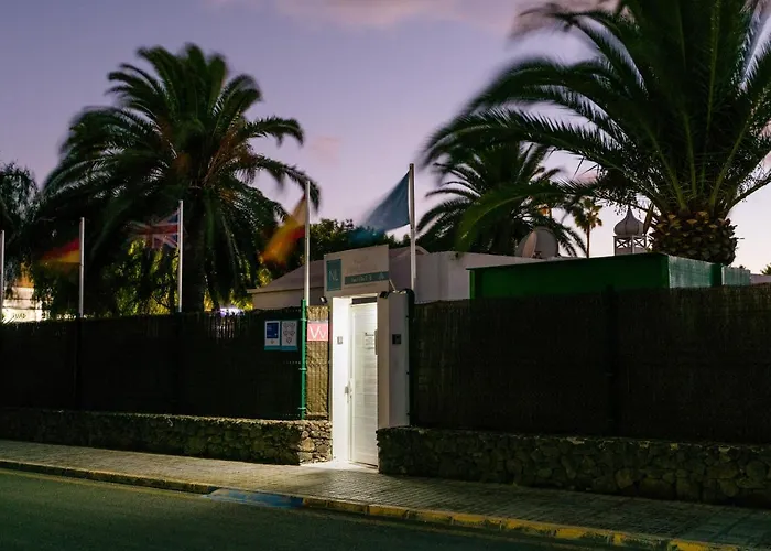 New Lanzasuites Playa Blanca