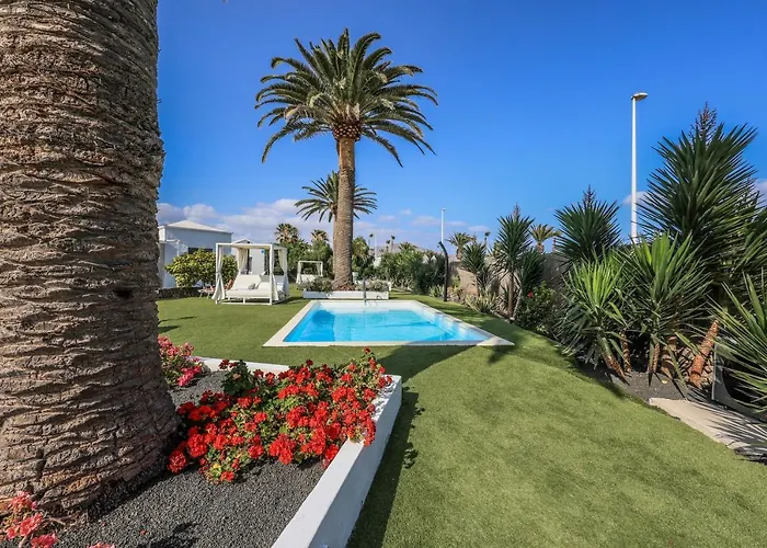 New Lanzasuites Villa Playa Blanca